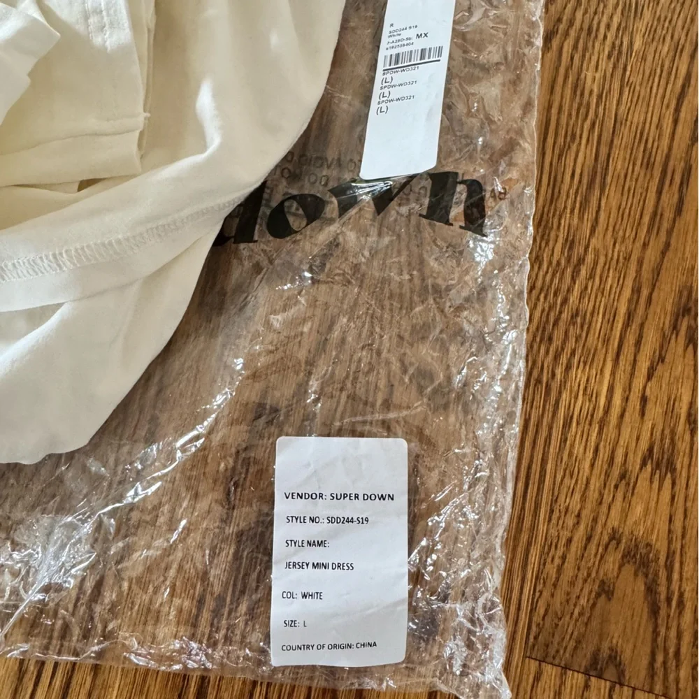 NWT Superdown White Maureen Jersey Mini Dress - Size L - Picture 4 of 10